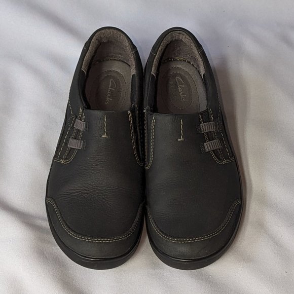 Clarks leather casual slip-on flats black size 6 EUC - Picture 2 of 9